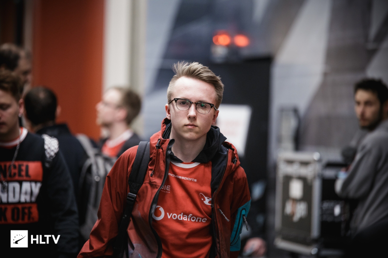 LPL夏季赛战队海报