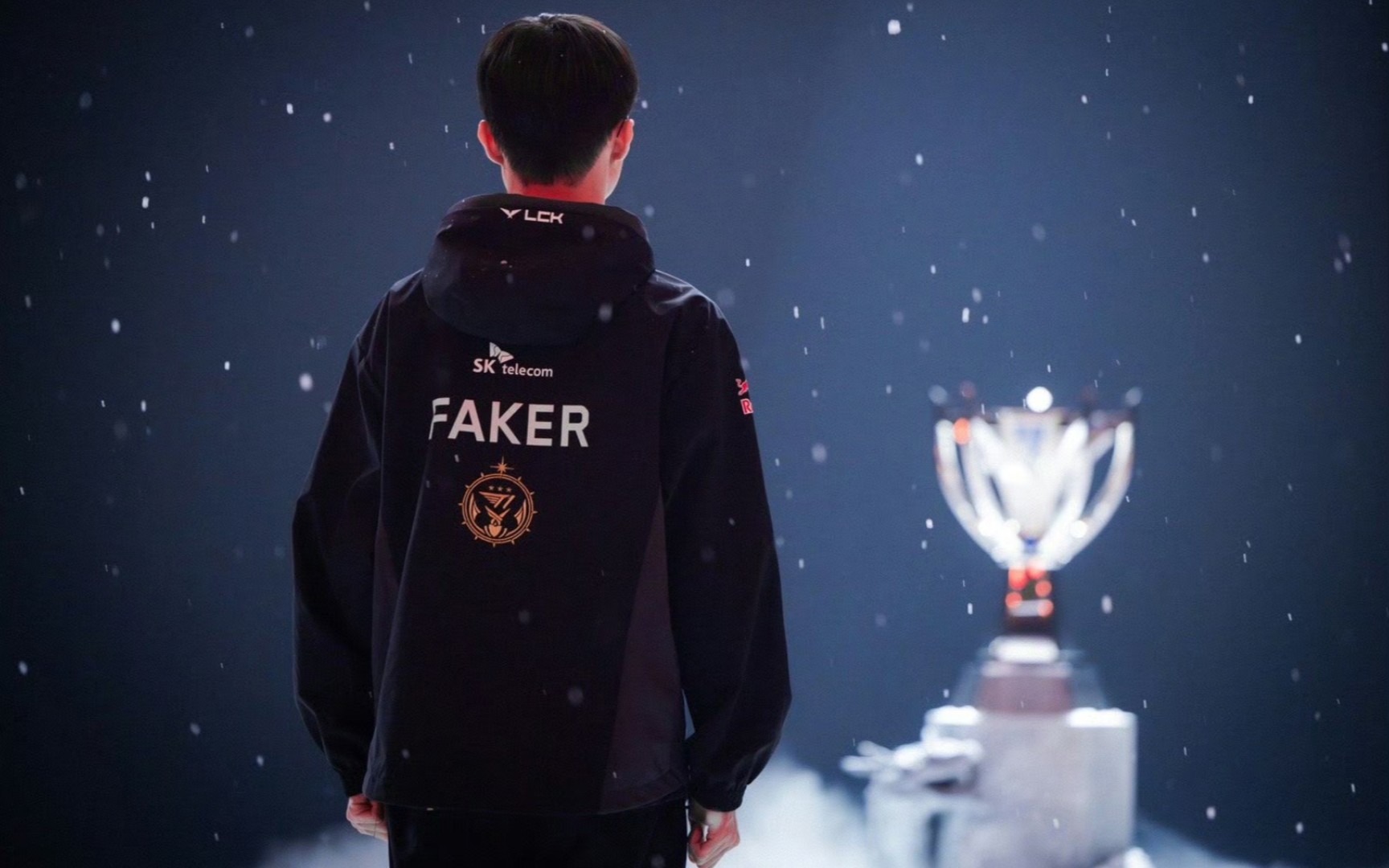 资讯高端局学校决赛圈，千辛万苦占下天命圈