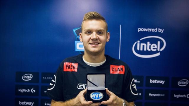 FunPlus Phoenix 官方公告：AD选手 Xingye 从今往后正式离队