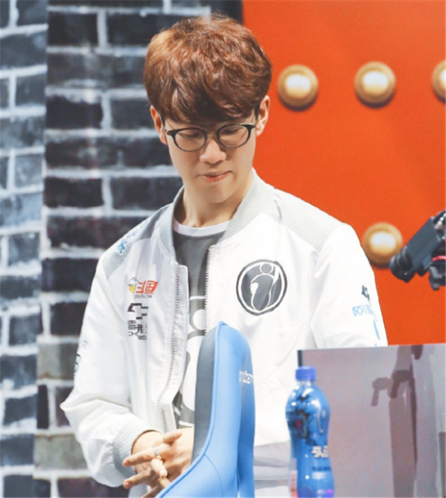 Valve实施了T1和T2赛事邀请的新规则