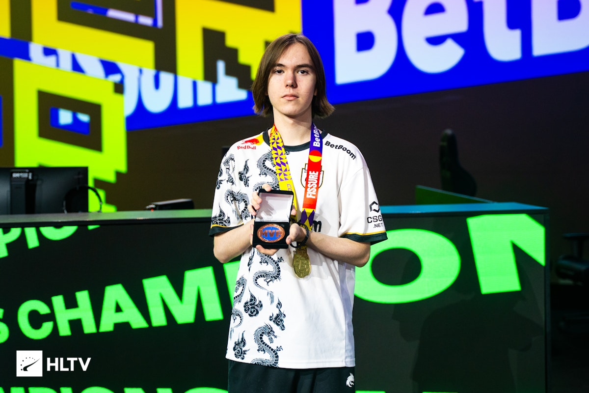 EDG赛后致歉：糟糕的境况是目前团队依旧无法突破的困难