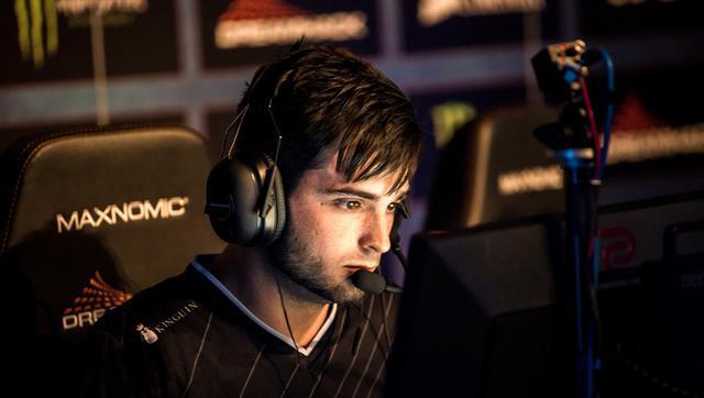 作为KPL的GOAT，FLY的历史地位最有可能被谁追上并且反超？