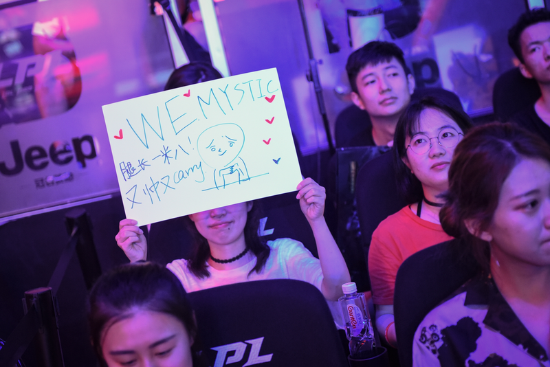 对手很强，但我有全甲USP！状态低下，缺乏纪律。LVG输给了 FURIA Esports 并跌入0-1组